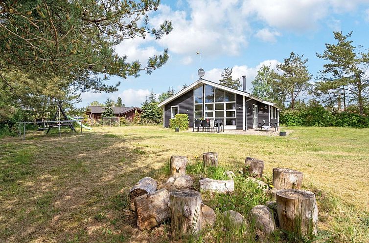 Vakantiehuis "Aiden" - 300m from the sea