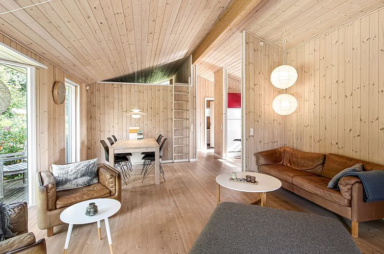 Vakantiehuis "Aiden" - 300m from the sea