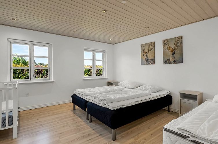 Vakantiehuis "Pauna" - 2.5km from the sea