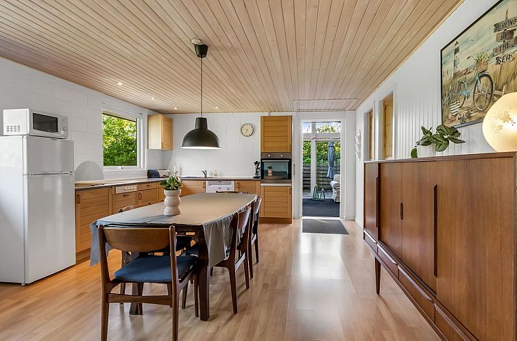 Vakantiehuis "Aamunde" - 600m from the sea