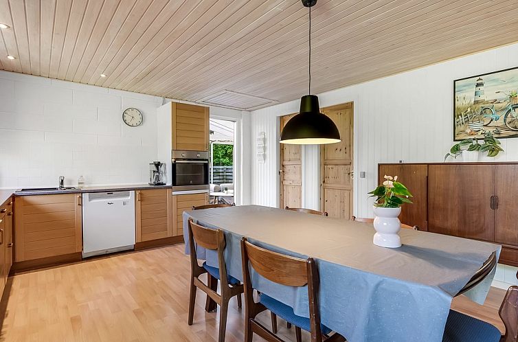 Vakantiehuis "Aamunde" - 600m from the sea