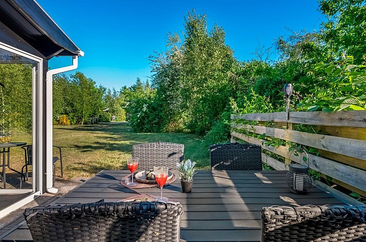 Vakantiehuis "Aamunde" - 600m from the sea