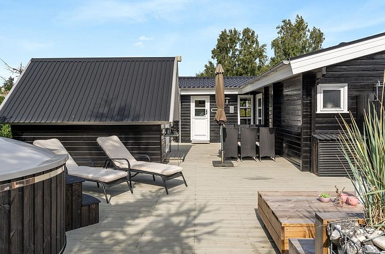 Vakantiehuis "Botwith" - 400m from the sea
