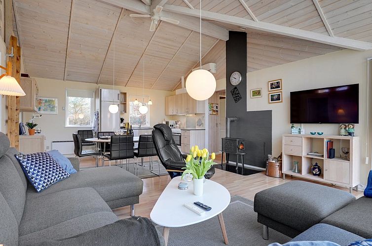 Vakantiehuis "Razmo" - 300m from the sea