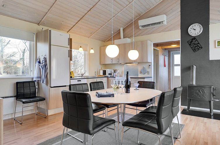 Vakantiehuis "Razmo" - 300m from the sea