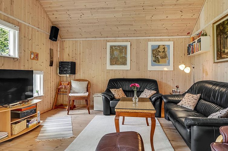 Vakantiehuis "Fiallar" - 7.5km from the sea