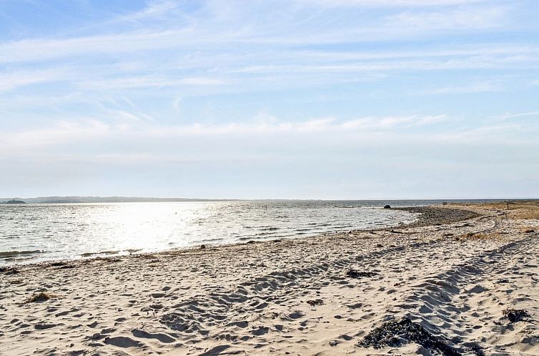 Vakantiehuis "Gyrid" - 150m from the sea