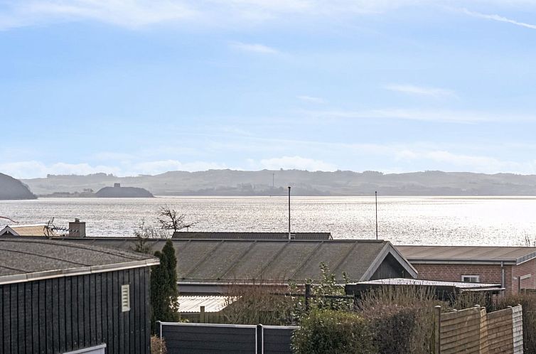 Vakantiehuis "Gyrid" - 150m from the sea