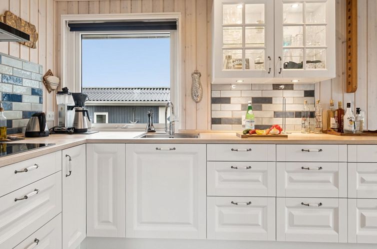 Vakantiehuis "Gyrid" - 150m from the sea