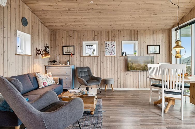 Vakantiehuis "Gyrid" - 150m from the sea