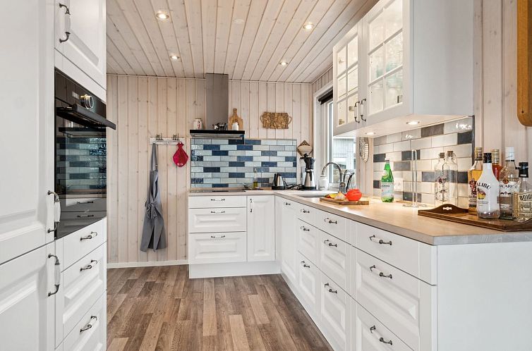 Vakantiehuis "Gyrid" - 150m from the sea