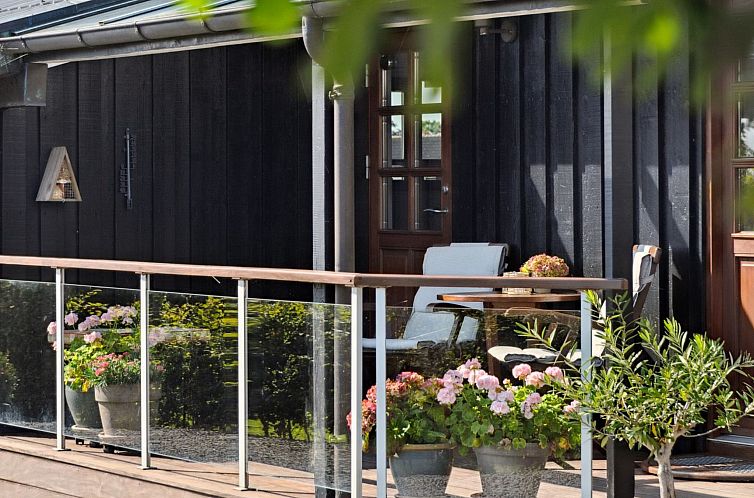 Vakantiehuis "Kerstin" - 400m from the sea