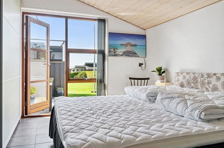 Vakantiehuis "Kerstin" - 400m from the sea