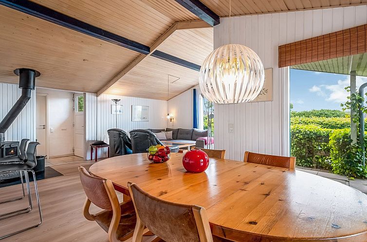 Vakantiehuis "Eilke" - 50m from the sea