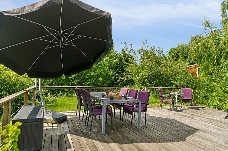 Vakantiehuis "Lovisa" - 7km from the sea