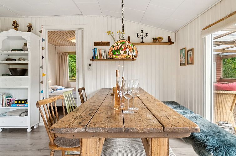 Vakantiehuis "Lovisa" - 7km from the sea