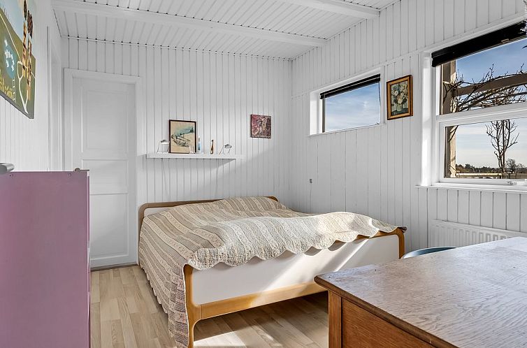 Vakantiehuis "Sylvia" - 450m from the sea