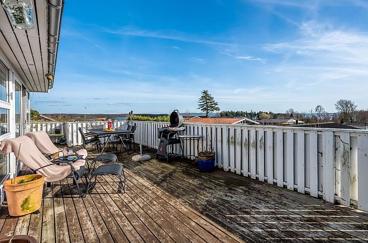 Vakantiehuis "Sylvia" - 450m from the sea