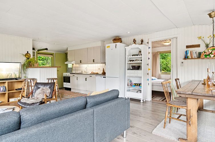 Vakantiehuis "Sylvia" - 450m from the sea