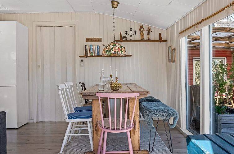 Vakantiehuis "Lovisa" - 7km from the sea