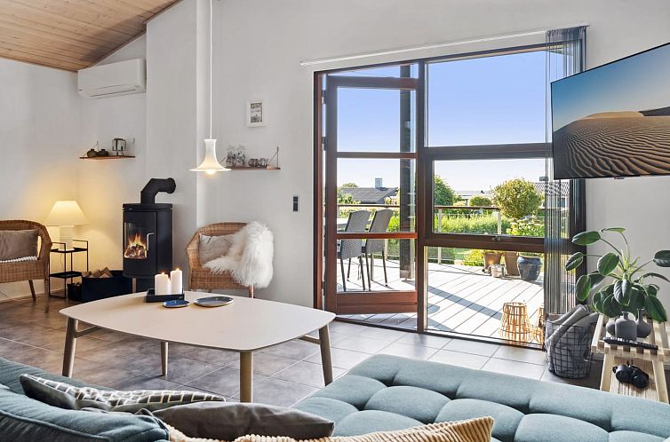 Vakantiehuis "Michel" - 25m from the sea