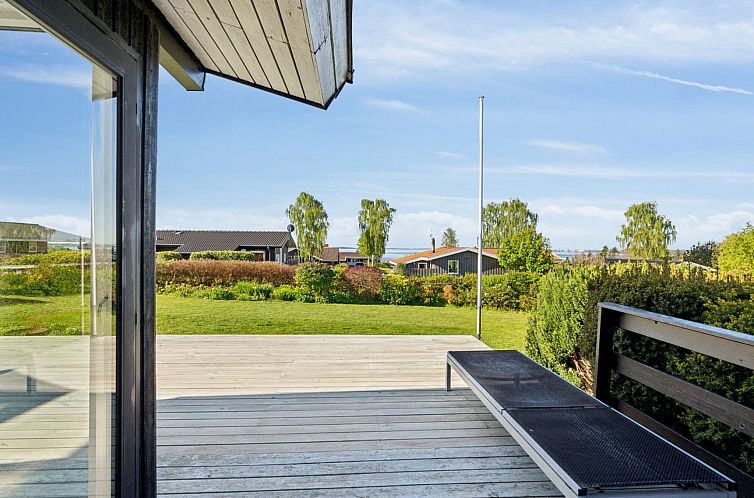 Vakantiehuis "Manfred" - 250m from the sea