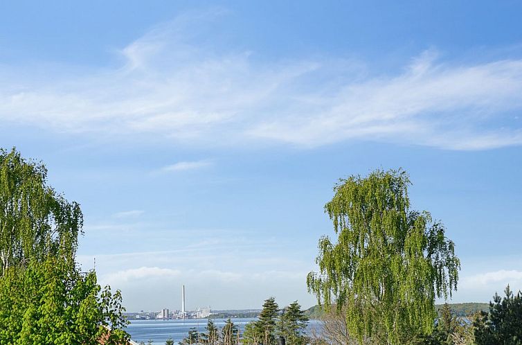 Vakantiehuis "Manfred" - 250m from the sea