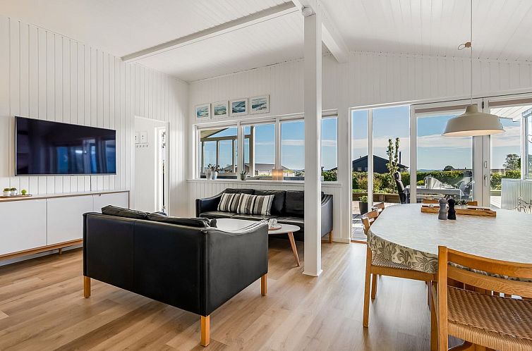 Vakantiehuis "Carlie" - 400m from the sea