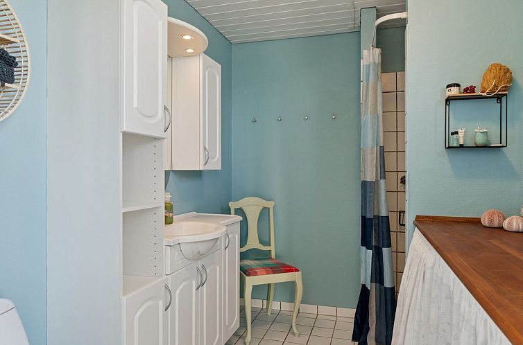 Vakantiehuis "Reinhold" - 200m from the sea