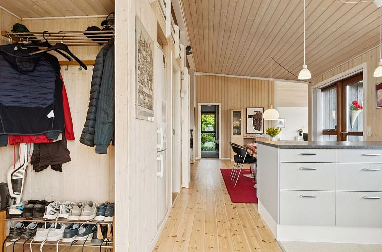 Vakantiehuis "Viggo" - 200m from the sea