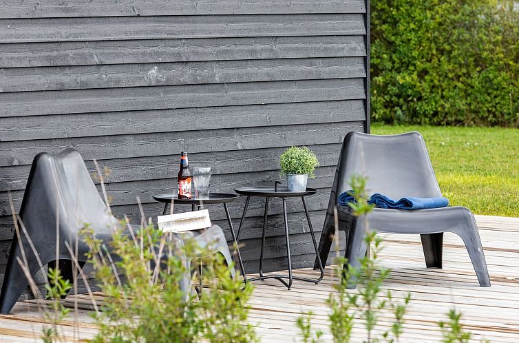 Vakantiehuis "Emelina" - 300m from the sea