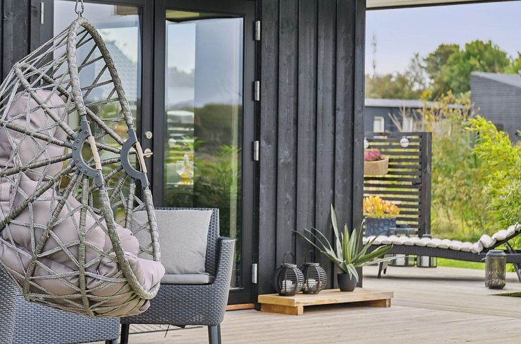 Vakantiehuis "Brothir" - 500m from the sea