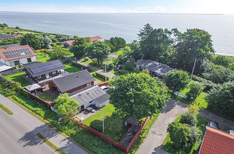 Vakantiehuis "Cristina" -  from the sea