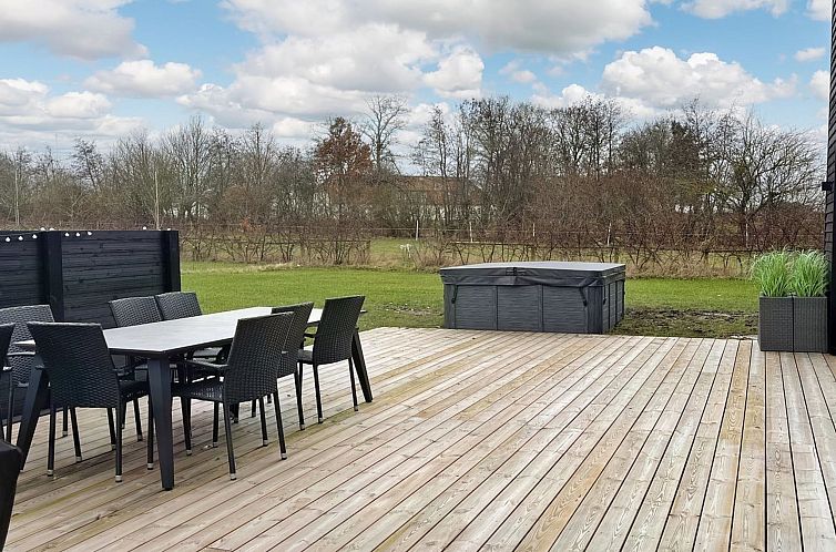 Vakantiehuis "Aatami" - 500m from the sea