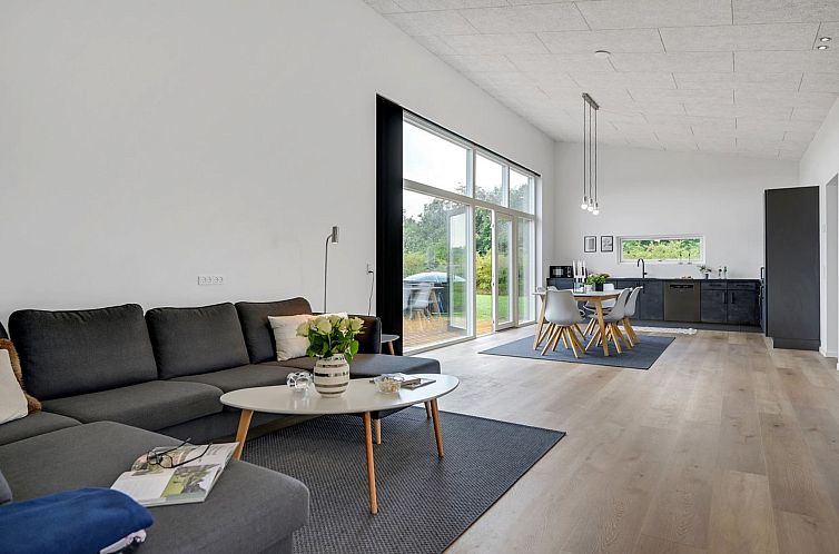 Vakantiehuis "Aatami" - 500m from the sea