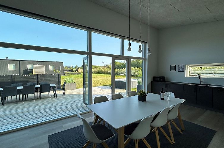 Vakantiehuis "Aatami" - 500m from the sea