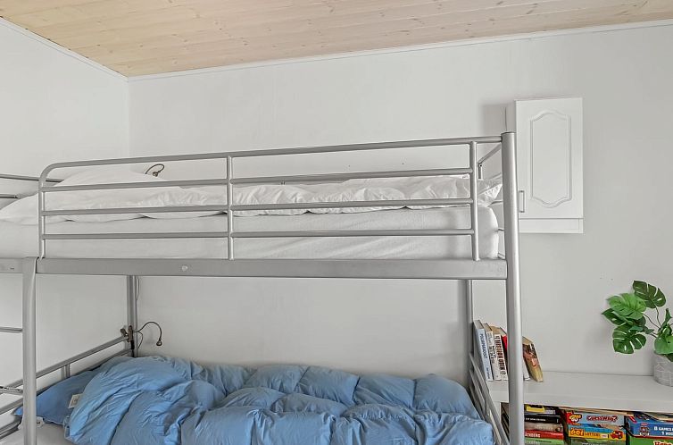 Vakantiehuis "Carit" - 80m from the sea