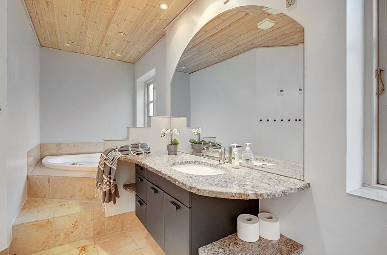 Vakantiehuis "Malinda" - 500m from the sea