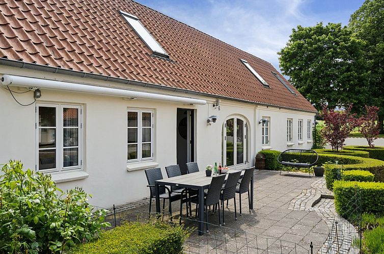 Vakantiehuis "Malinda" - 500m from the sea