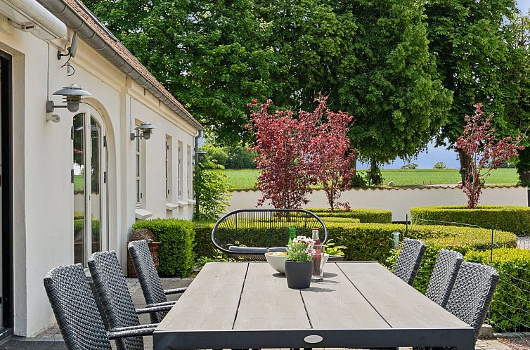 Vakantiehuis "Malinda" - 500m from the sea