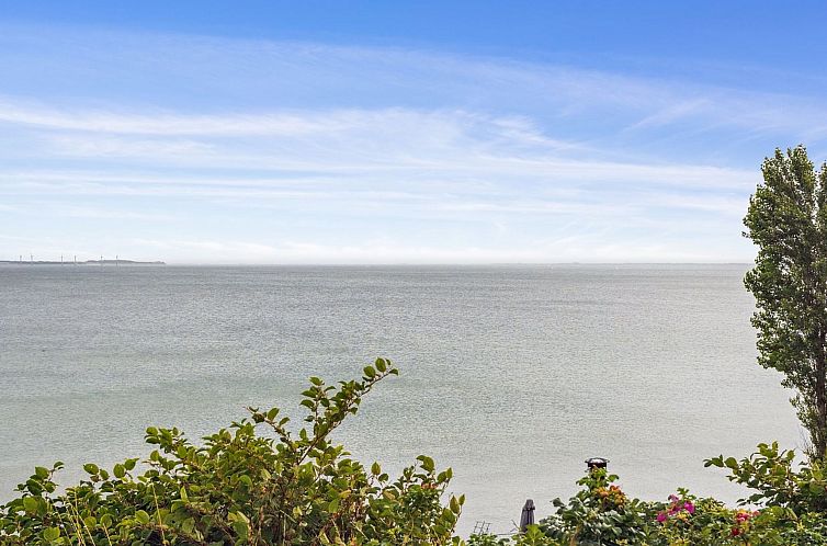 Vakantiehuis "Rikus" - 300m from the sea