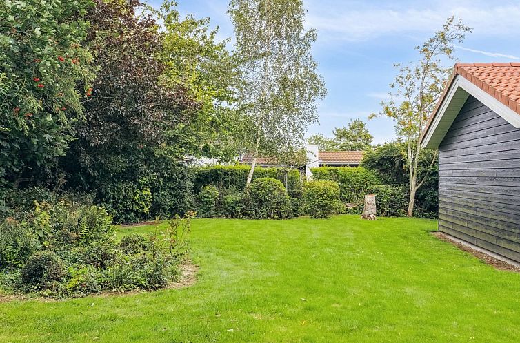 Vakantiehuis "Rikus" - 300m from the sea