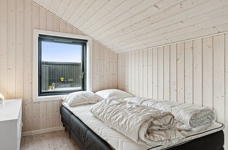 Vakantiehuis "Brothir" - 500m from the sea