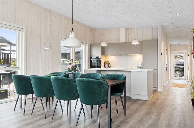 Vakantiehuis "Harrieth" - 300m from the sea