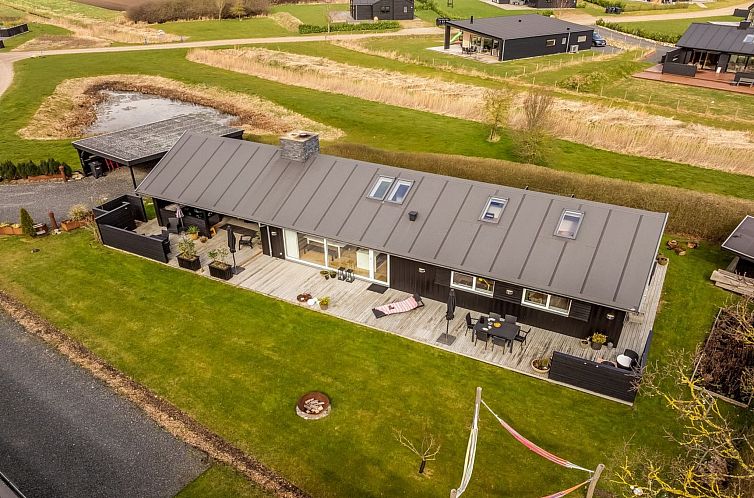 Vakantiehuis "Kato" -  from the sea