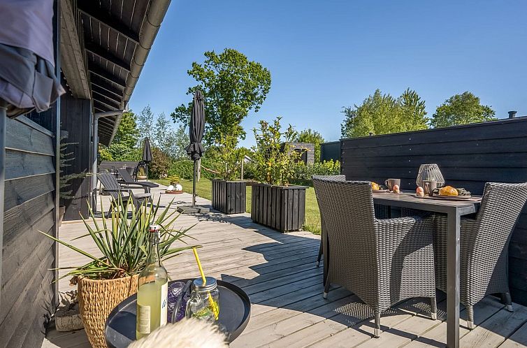 Vakantiehuis "Kato" -  from the sea