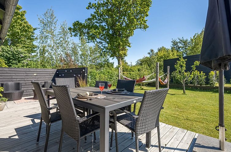 Vakantiehuis "Kato" -  from the sea