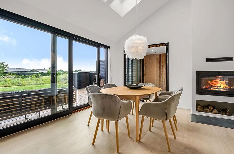 Vakantiehuis "Merve" - 250m from the sea