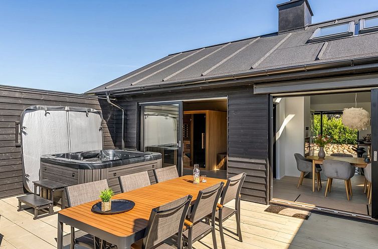 Vakantiehuis "Merve" - 250m from the sea