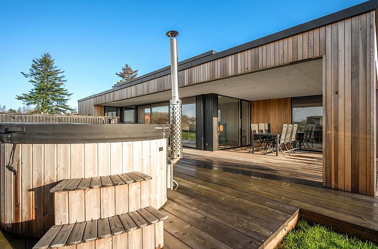 Vakantiehuis "Malfred" - 500m from the sea